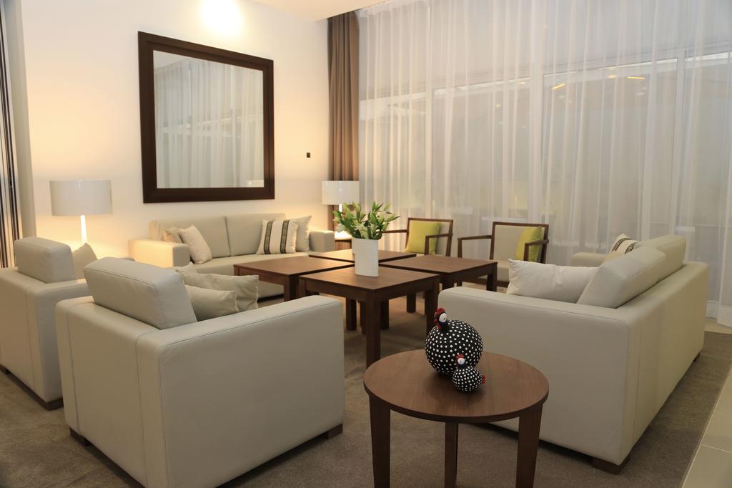 Fly Hotel Луанда Екстериор снимка
