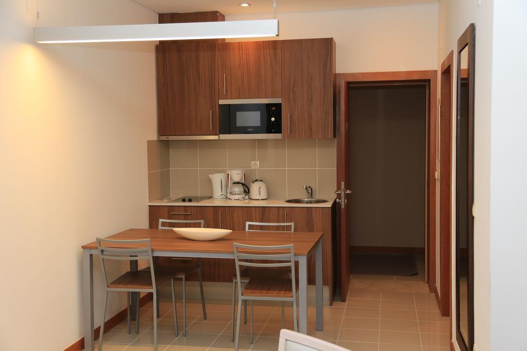 Fly Hotel Луанда Екстериор снимка