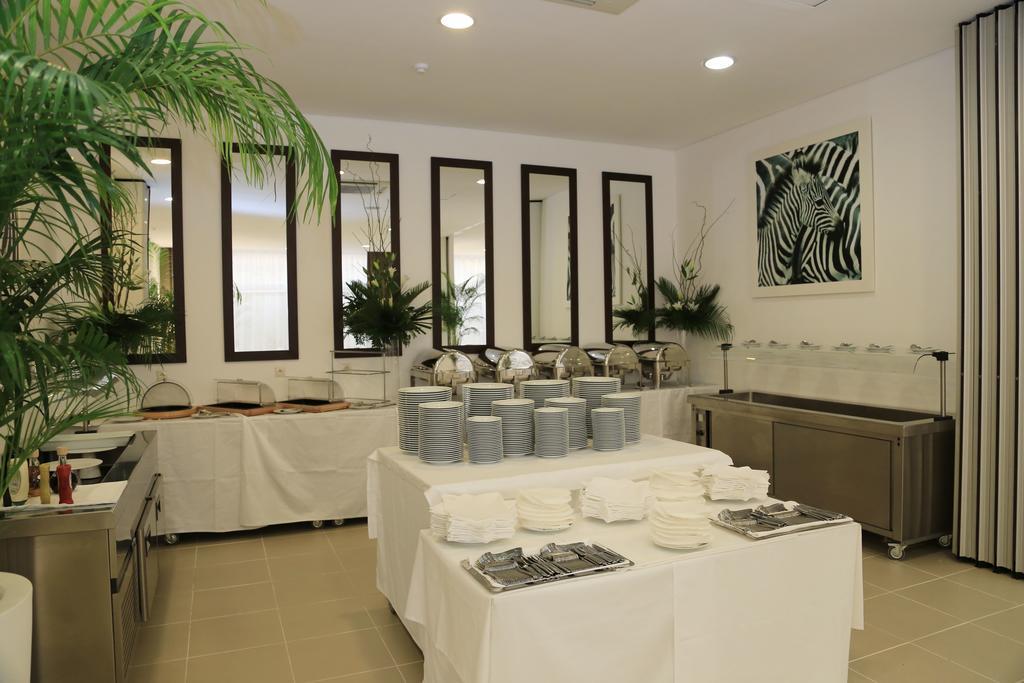 Fly Hotel Луанда Екстериор снимка