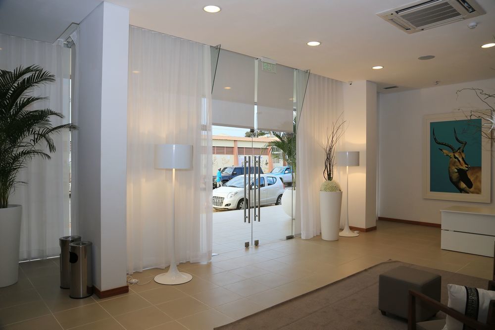 Fly Hotel Луанда Екстериор снимка